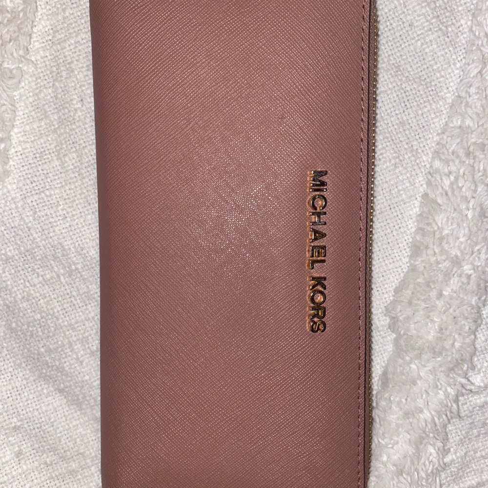 Michael Kors continental wallet